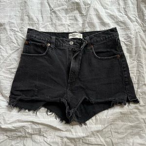 Abercrombie The Cutoff Short High Rise